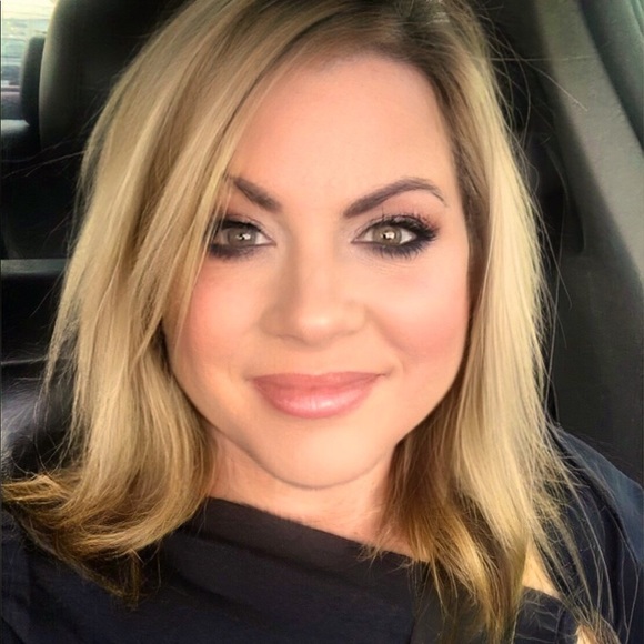 MEET THE POSHER - Picture 3 of 5